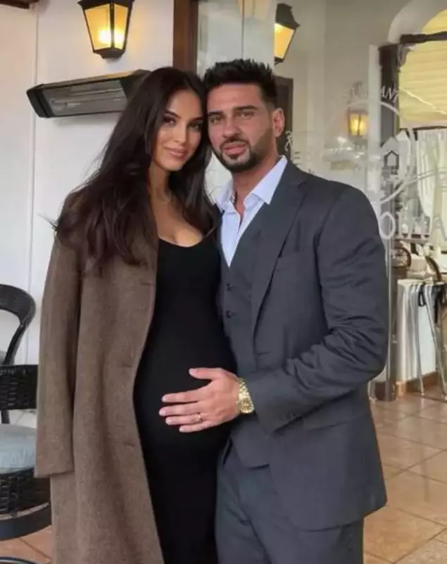 Dorian Popa și Andreea, iubita sa (3)