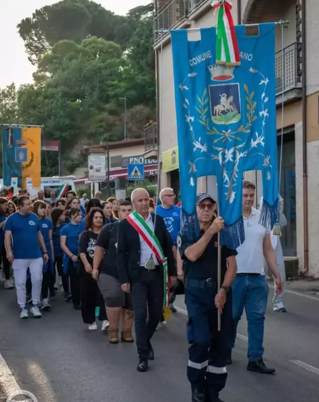 Toader Stoica viceprimar Riano Italia, participă la o manifestație