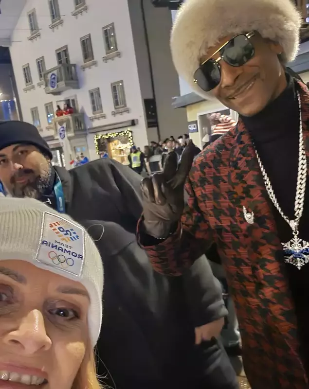 ALINA ALEXOI CU SNOOP DOGG