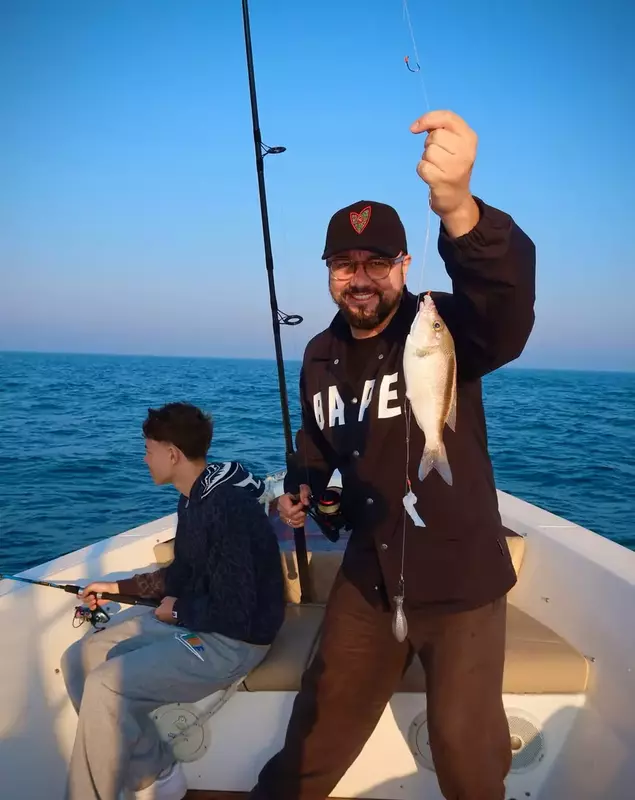 Cătălin Măruță și David Măruță, fiul lui, la pescuit în Dubai