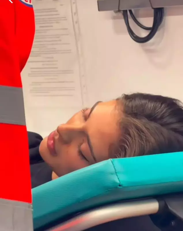 Andreea Bostănică s-a bătut cu Ana Beregoi (2)