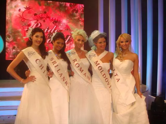 37182160_10204677403092114_7882483268518412288_n