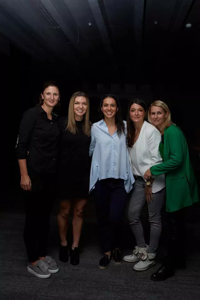 25398658_1959352451040429_8615304197858145686_n