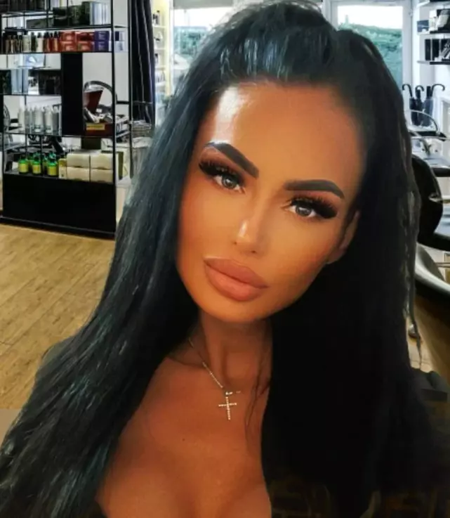 dinu-maxer-s-a-despartit-de-noua-iubita-12