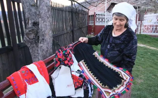 cămășile de nuntă din Ținutul Pădurenilor (1)