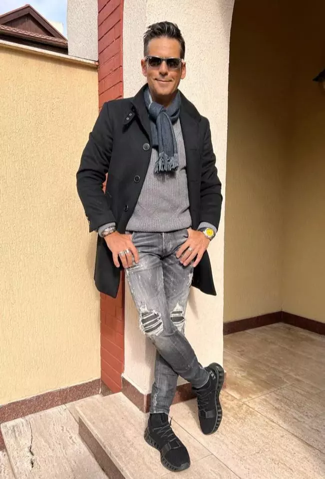 stefan-banica-aparitie-cu-ochii-vineti-1