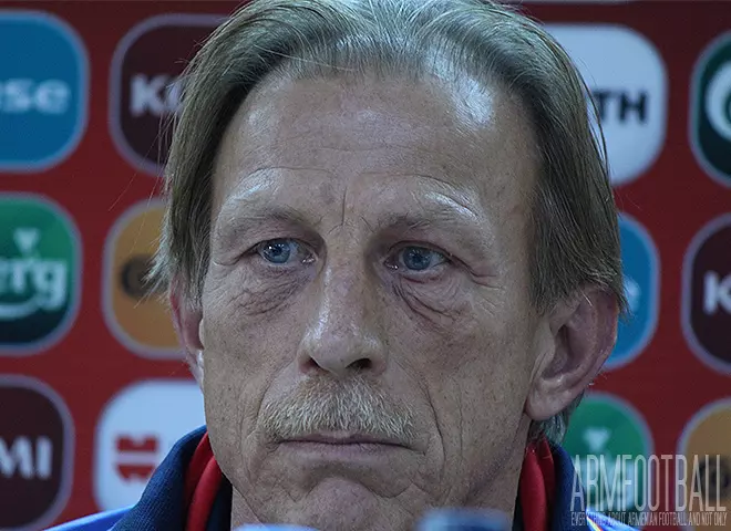 Christop Daum, Armenia - România