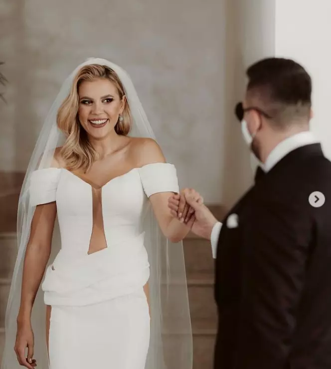 emily-burghelea-s-a-casatorit-2