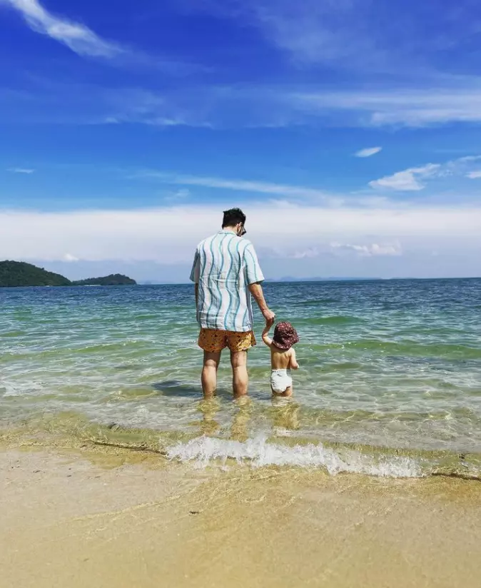 josepghine-fiica-gina-pistol-si-smiley-5