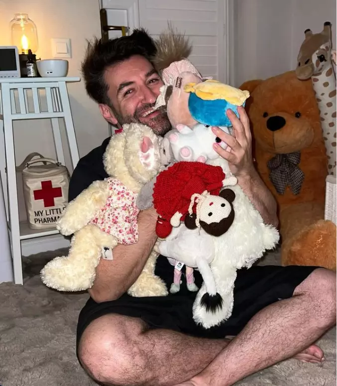 josepghine-fiica-gina-pistol-si-smiley-10