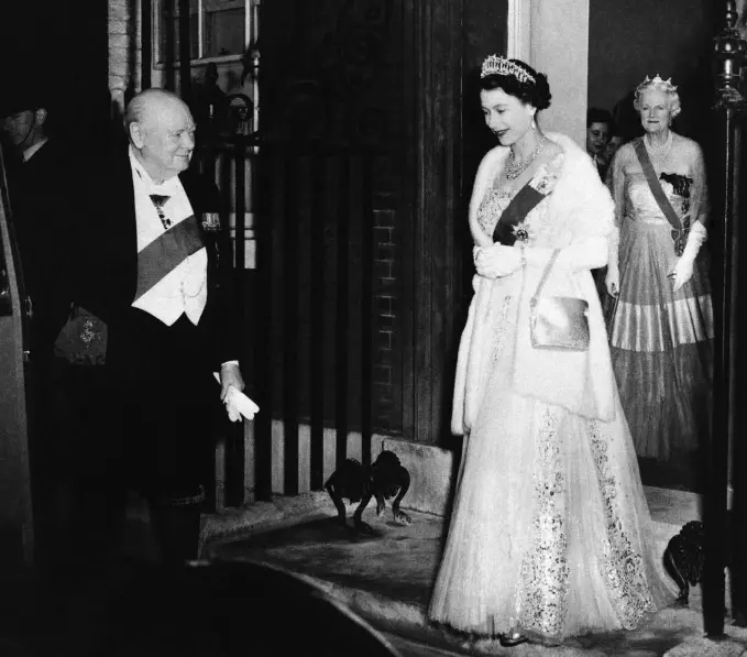 alaturi-de-winston-churchill-foto-profimedia-1-1