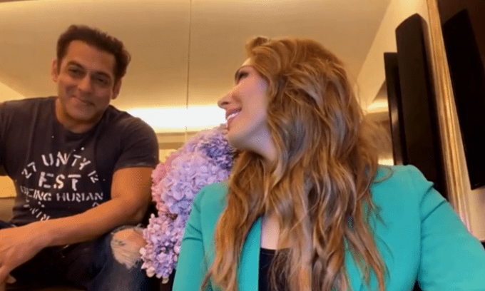 iulia-vantur-salman-khan-2