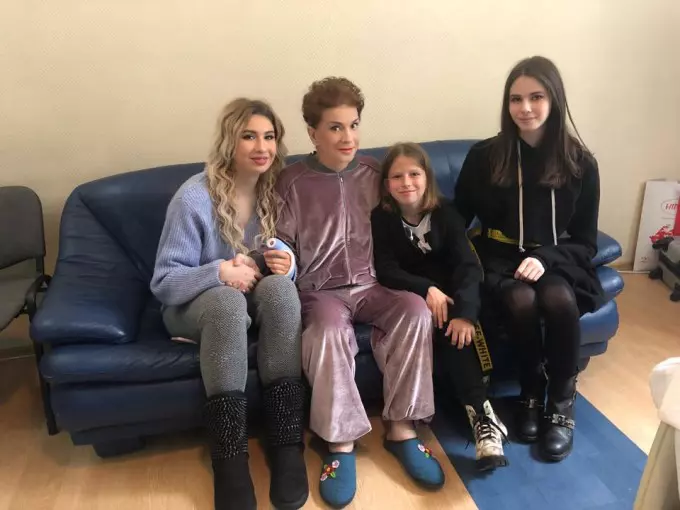 ionela-prodan-si-nepotii