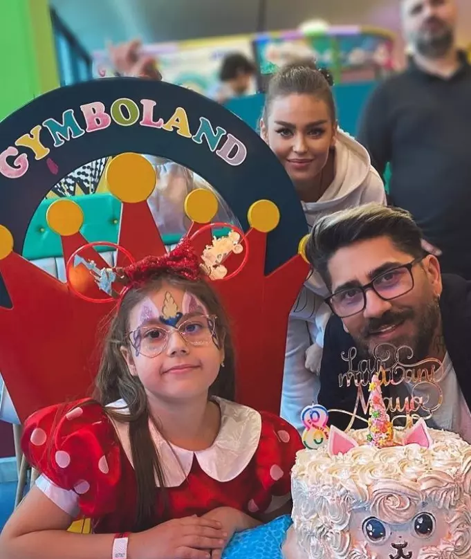 connect-r-si-misha-impreuna-petrecere-maya-1