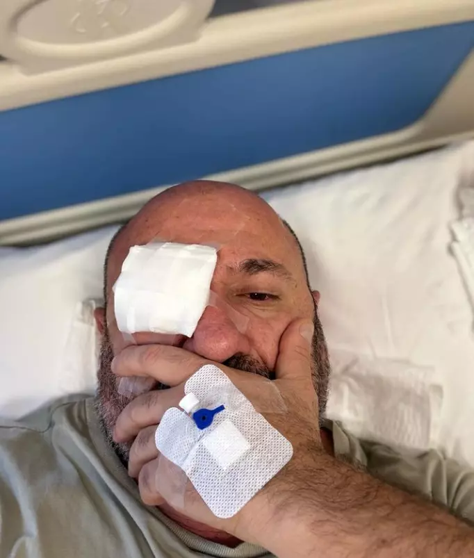 catalin-scarlatescu-la-spital-ochi-pansat-perfuzie