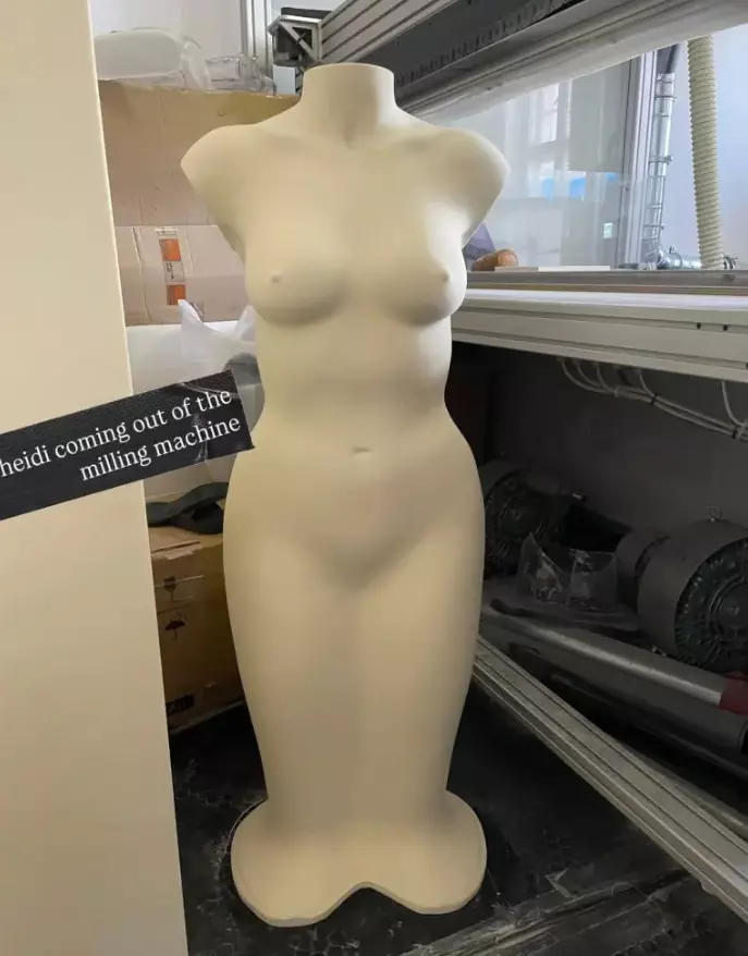 rochie heidi klum grammy 2026 2