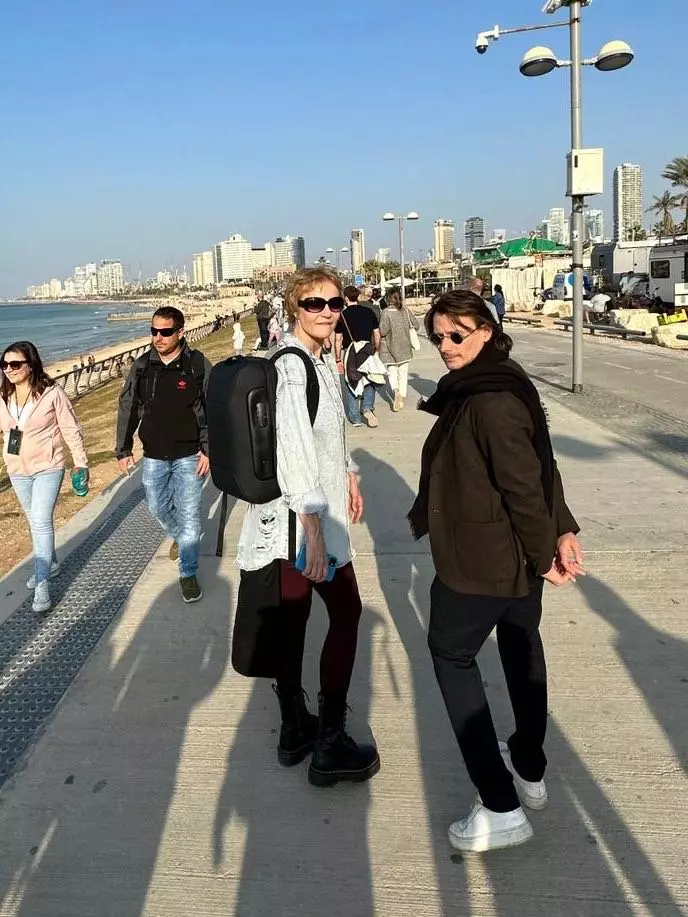 3271674355787589170348594820636874208899383n