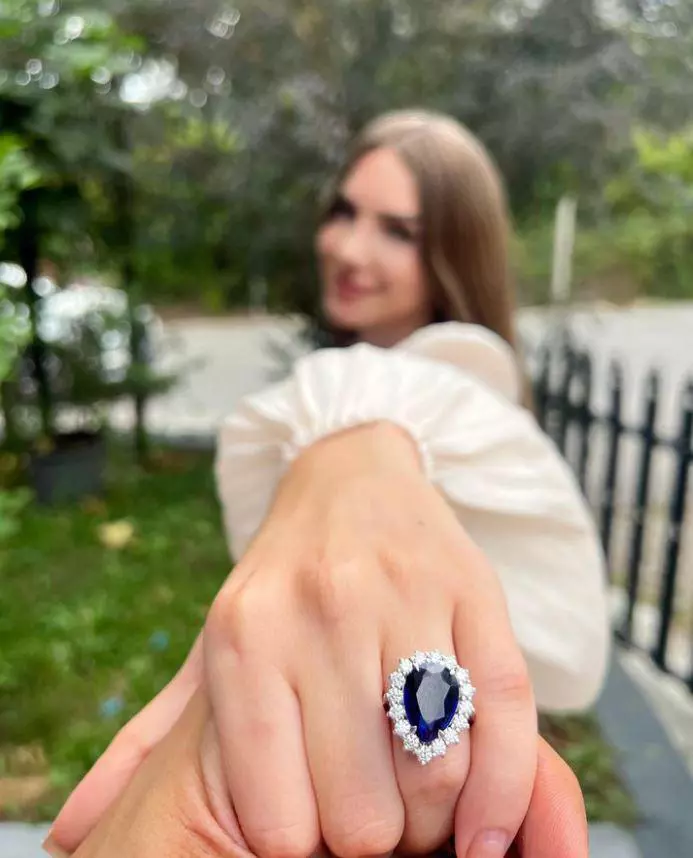 otilia bilionera bruma inel logodna