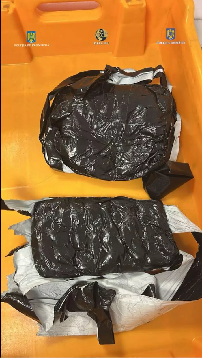 brazilian-cocaina-stomac-lipita-picioare-prins-otopeni2