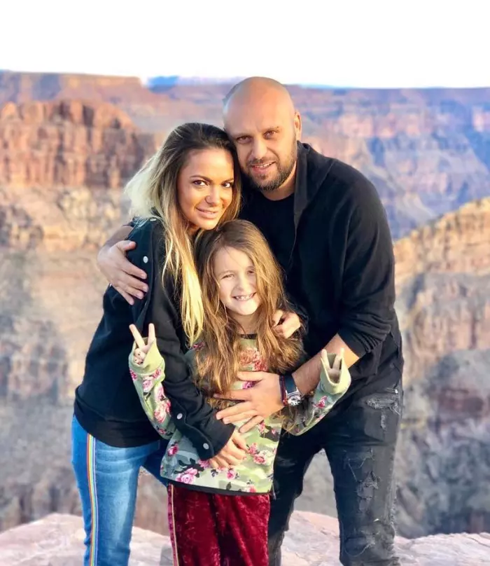 andreea-antonescu-sotul-si-fetita