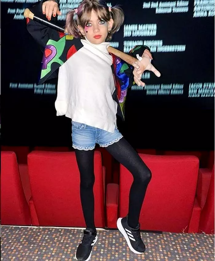 Fiica-Iuliei-Albu-Mikaela-824x1024