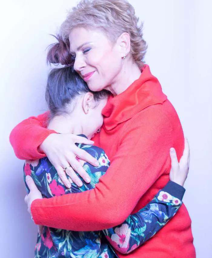 Teo-Trandafir-și-fiica-ei-Maia-3-1024x1024