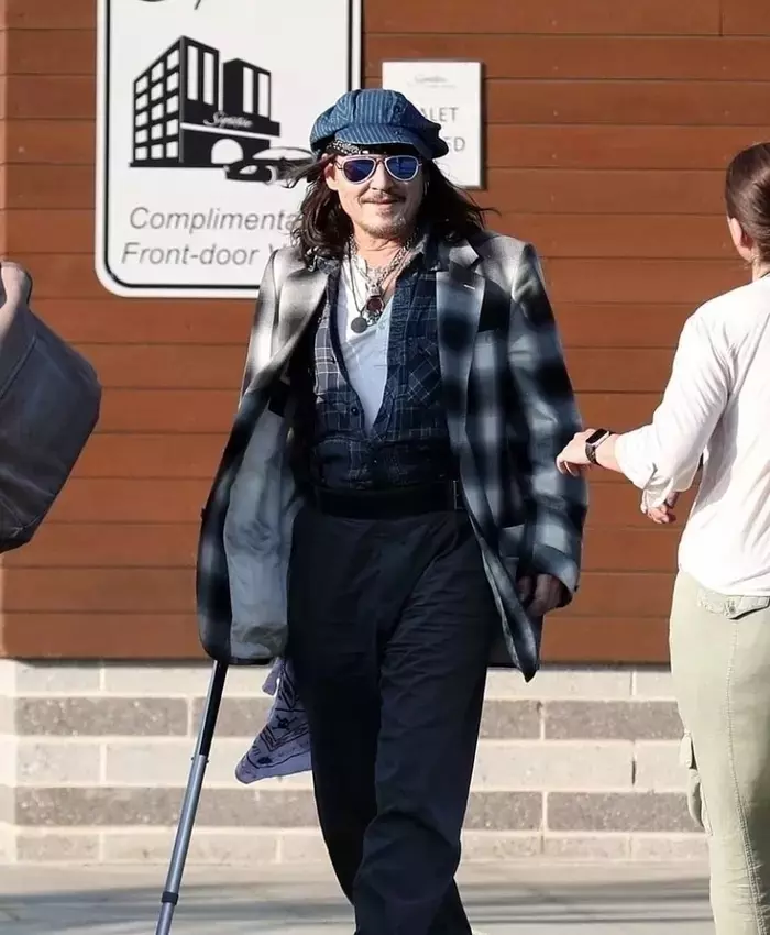 johnny-depp-baston-1