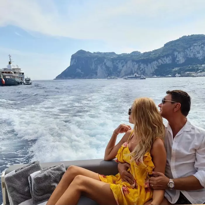 2416649283972232450978568834955605382272611n