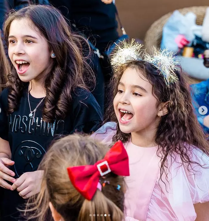 pepe raluca si fiicele lor 2