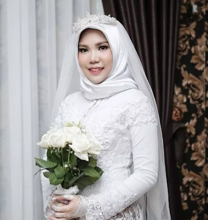 mireasa singura indonezia 7