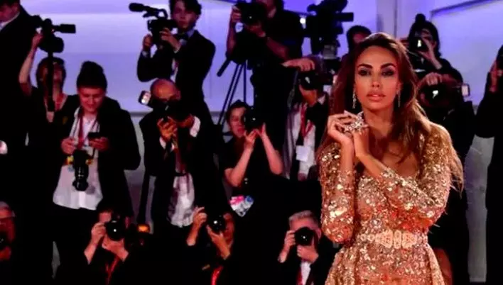 Madalina-Ghenea-s-a-despartut-de-iubit3-1-723x1024