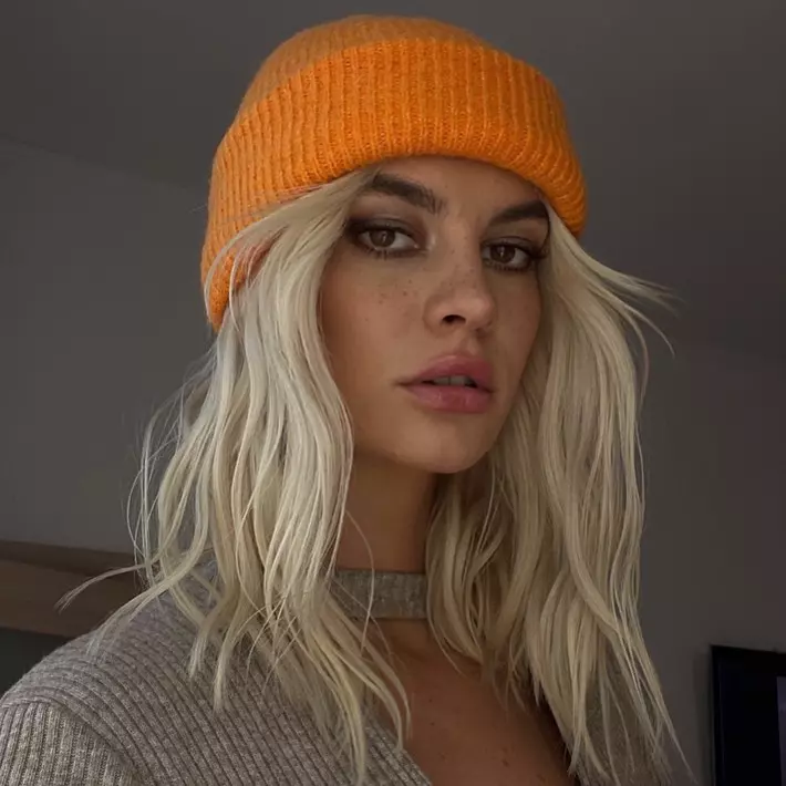 cine-este-laura-giurcanu-survivor-romania-2022-1