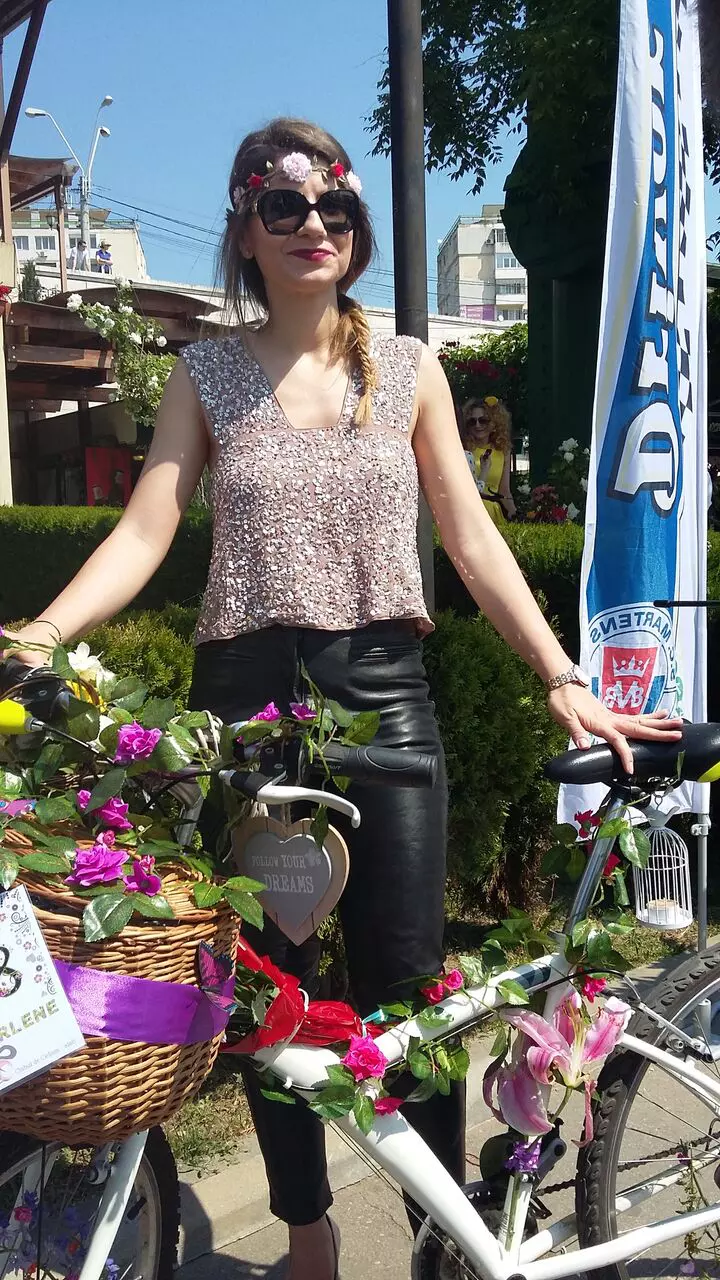 eleganta tocuri pe bicicleta