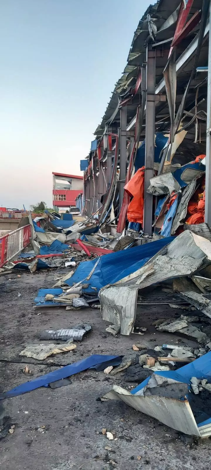 Hala ARSVOM a fost grav afectata de explozie (2)