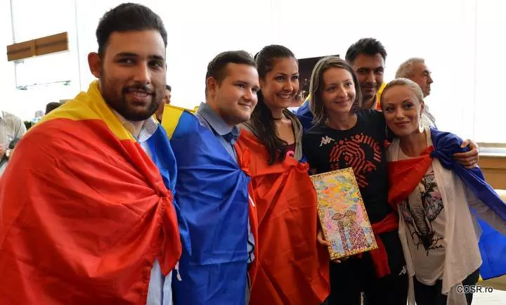 14117970_1182738215134565_43355136363884759_n