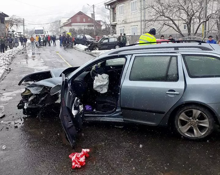 Un călugăr beat a provocat un accident în Bicaz-Chei, județul Neamț (3)