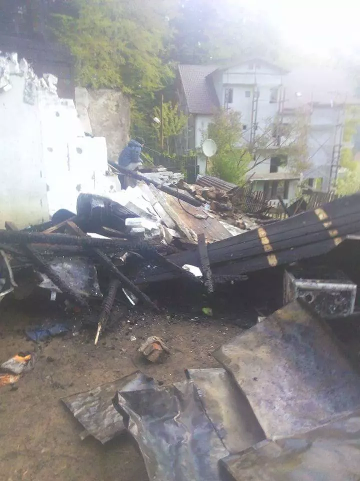 casa incendiu (3)
