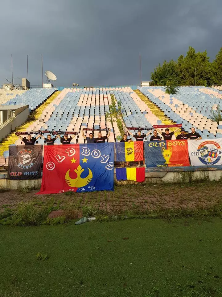 38068099_1103429126474088_3655840295083311104_n