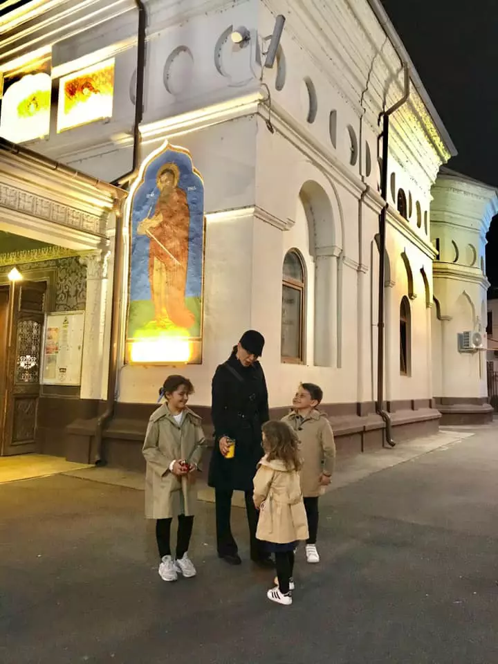 elena basescu de paste 2021 (2)