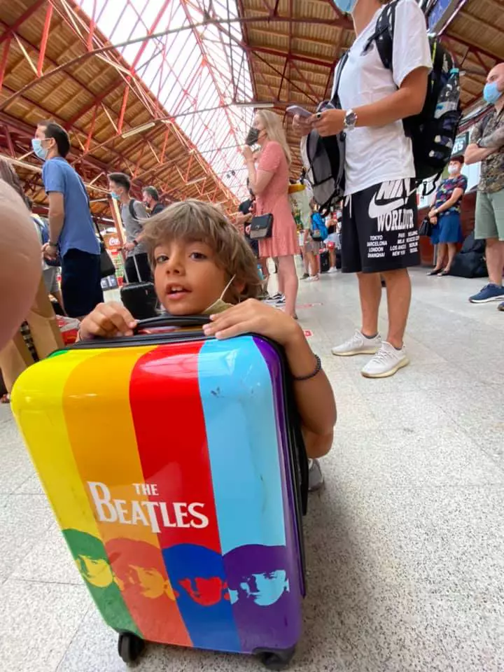 baiatul adoptat de horia brenciu 1