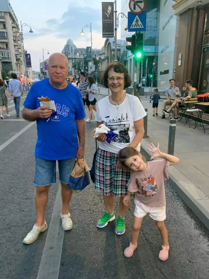 simona-gherghe-si-familia-1