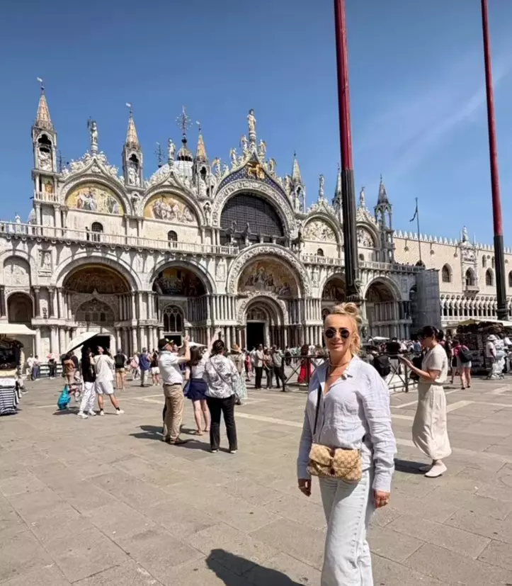 Anamaria Prodan, vacanta cu fetele sale (7)