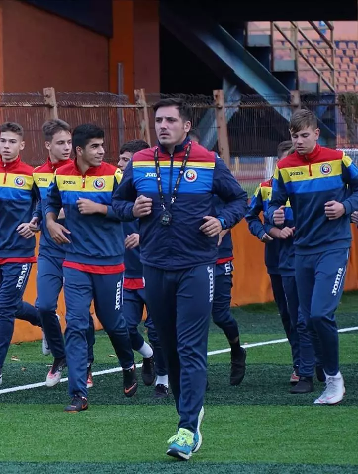 44579703_10156890492116979_2005877648537944064_n