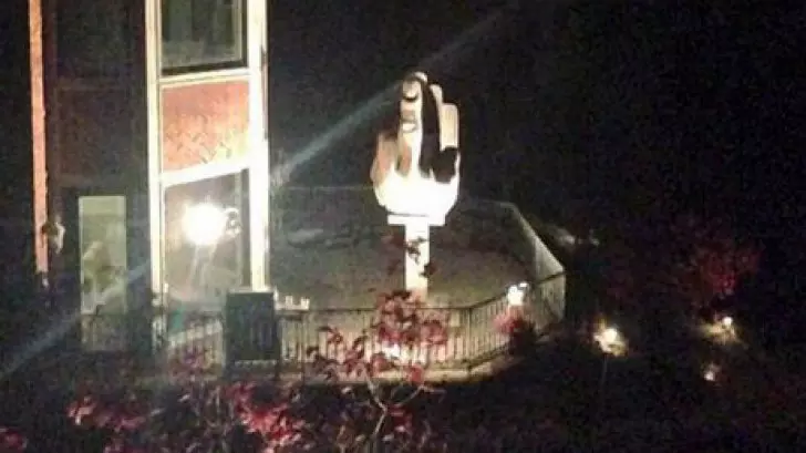 444_0099-2-_98939100_90233000