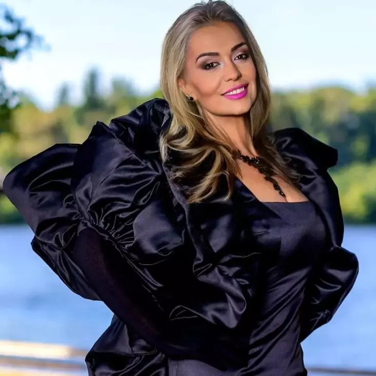 monica-anghel-par-lung