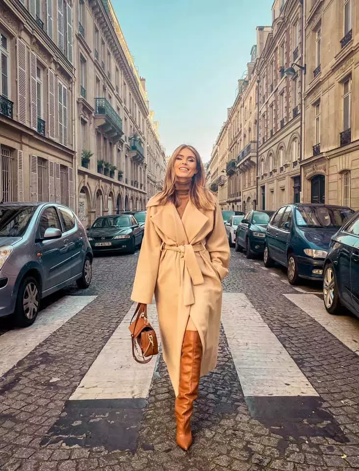 VIDEO Sânziana Negru, acuzată că a aruncat la gunoi produsele alimentare Lidl pe care le promovase pe Instagram. Reacția iubitului ei și a magazinului