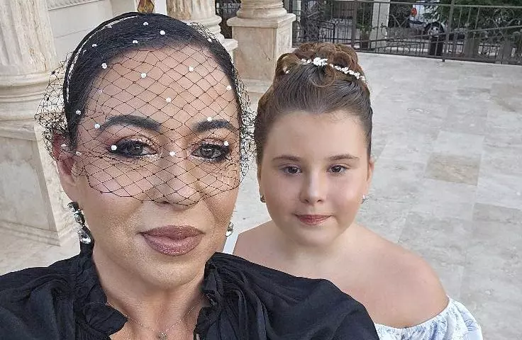 Oana Roman și fiica ei, Isabela (1)