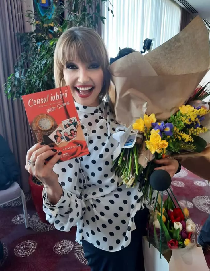 marina-almasan-carte-victor-socaciu