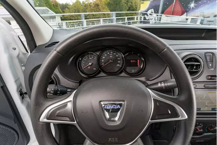 dacia-camion4