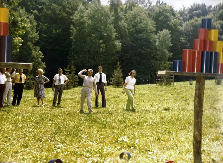 Ion-Iliescu-in-vacanta-alaturi-Nicolae-Ceausescu-5